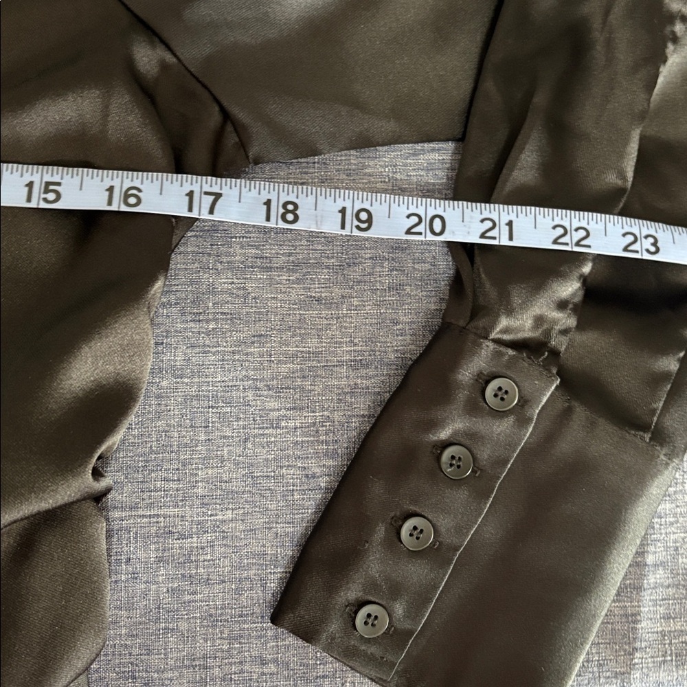 Women’s Topshop Size 6 Silky Rusched Sides Long Sleeve Button Down Shirt - Picture 5 of 7